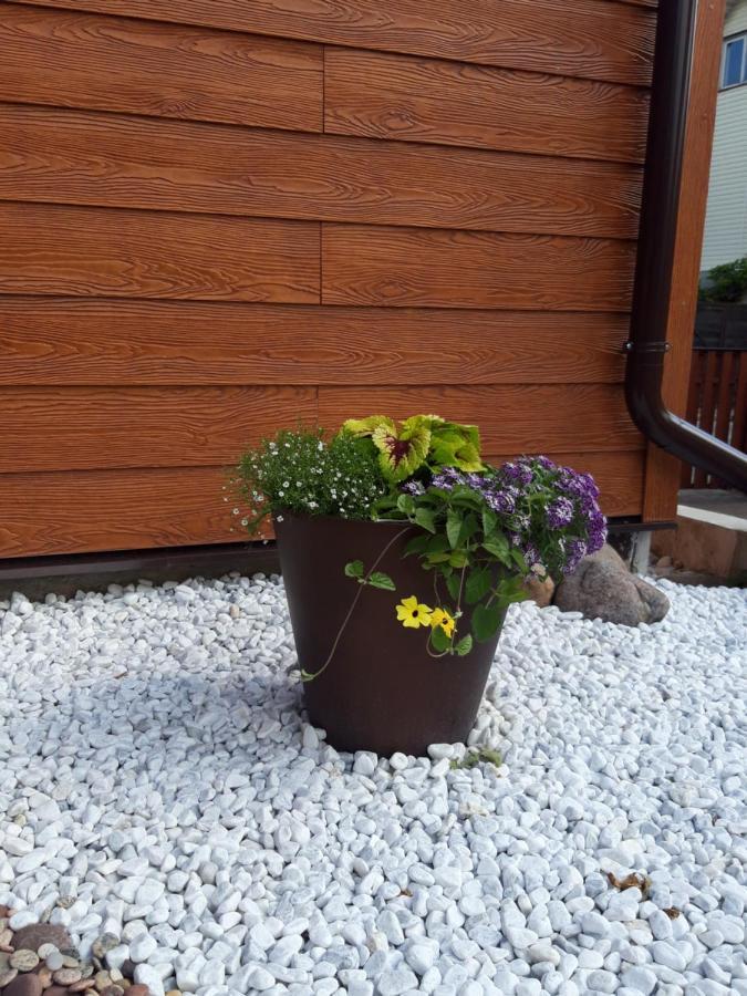 Liux Apartamentai Kaunas Exteriör bild