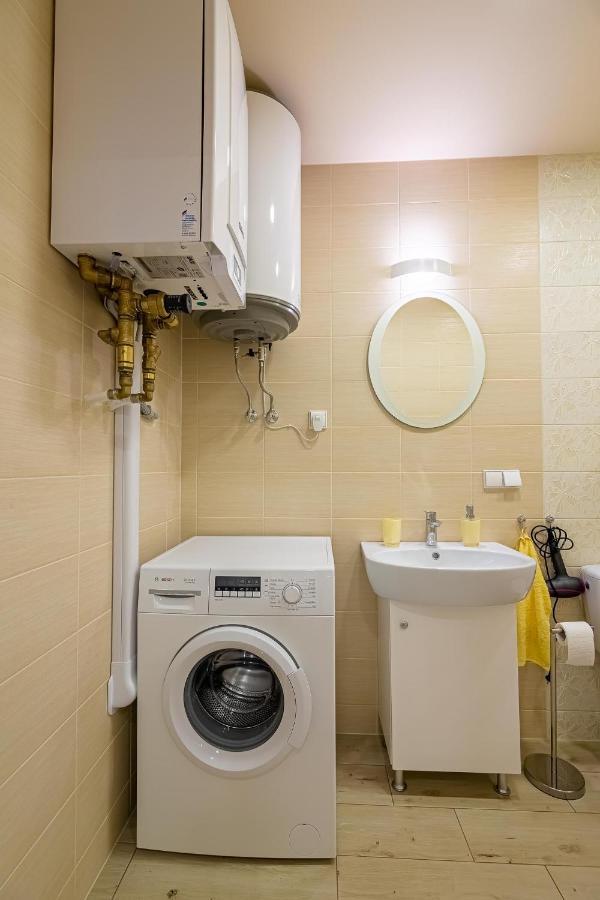 Liux Apartamentai Kaunas Exteriör bild