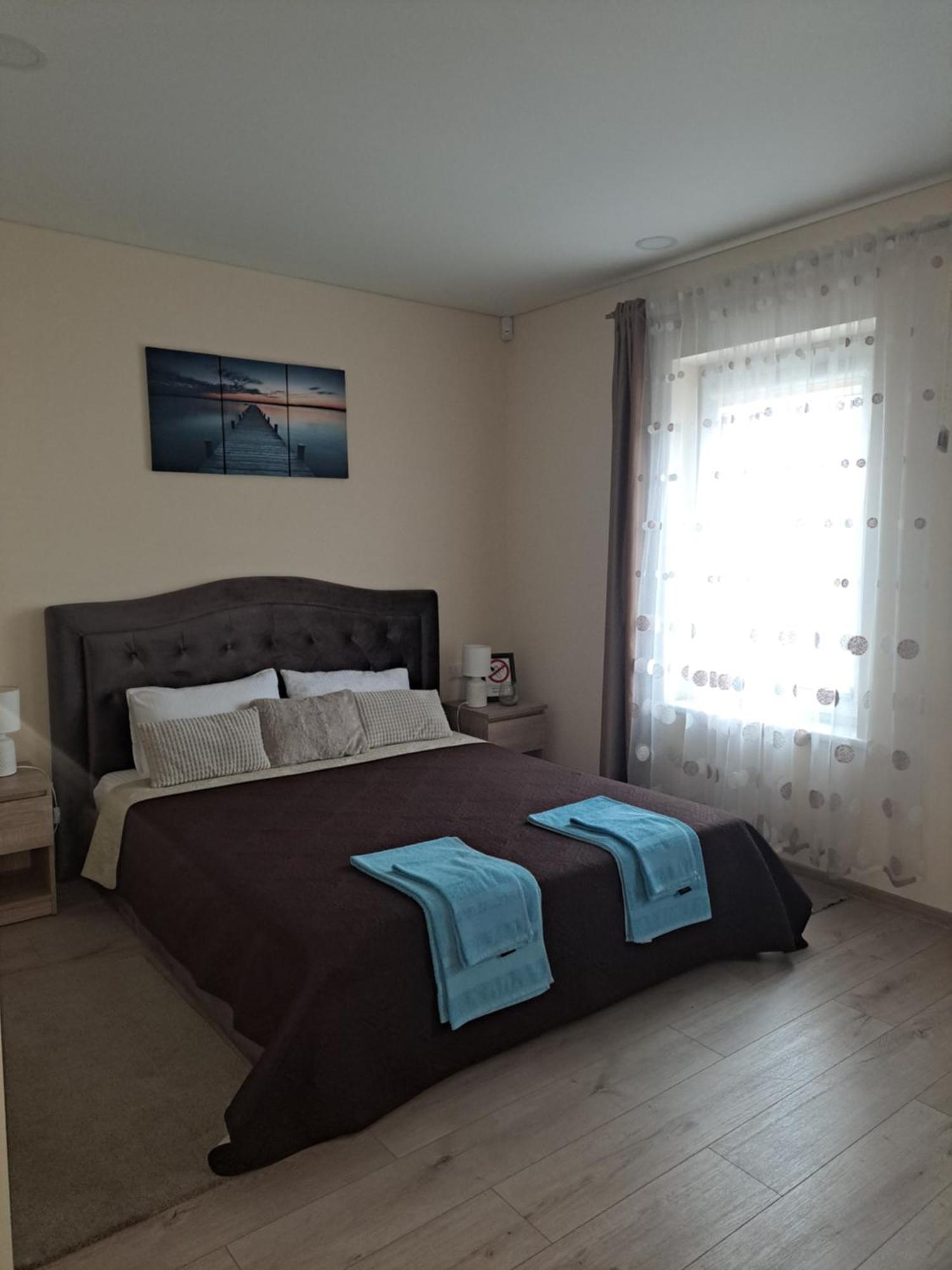 Liux Apartamentai Kaunas Exteriör bild